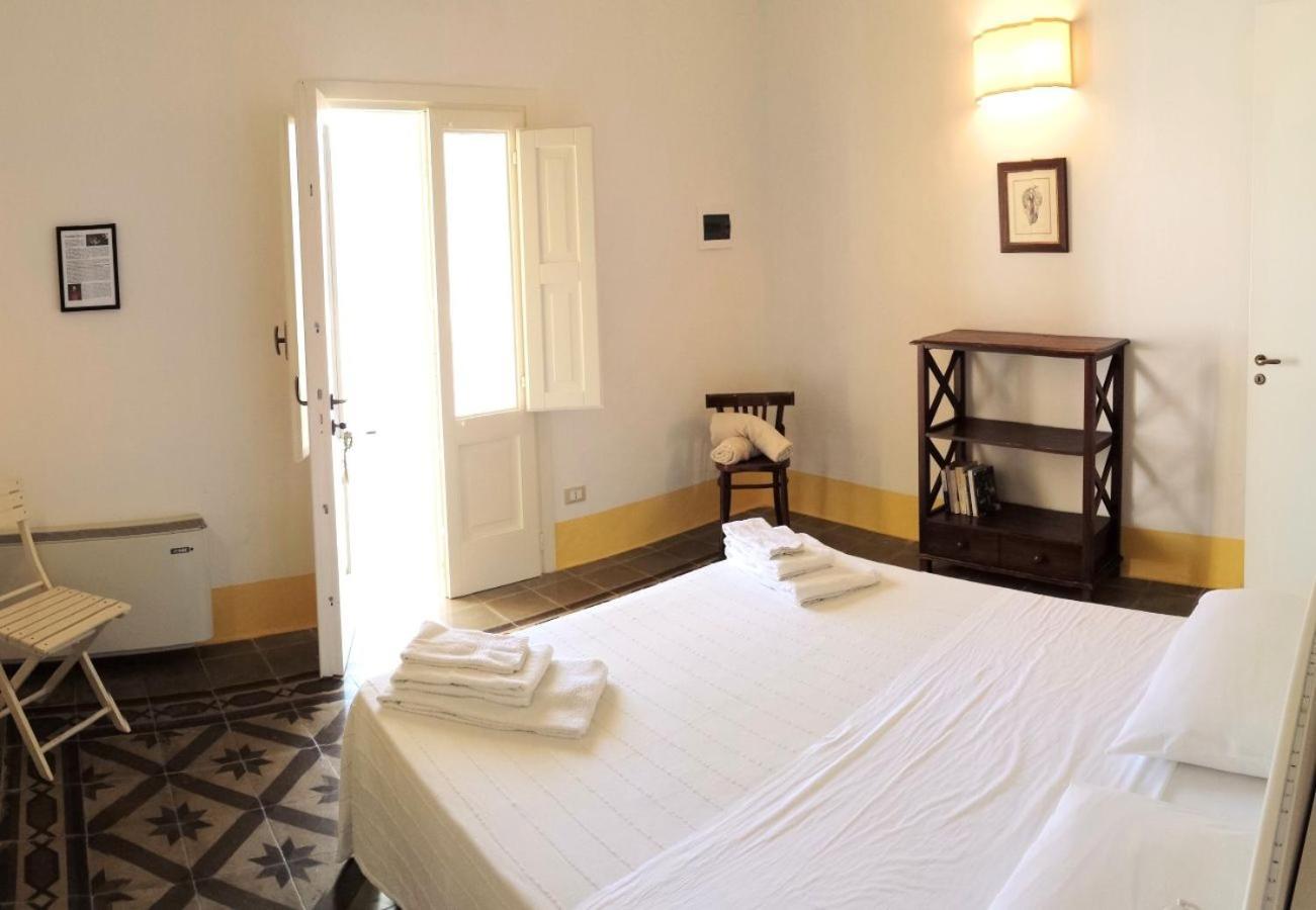 Palazzo Guglielmo Hotel Vignacastrisi Værelse billede